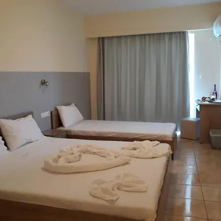 Nefeli Beach Ξενοδοχείο 4*